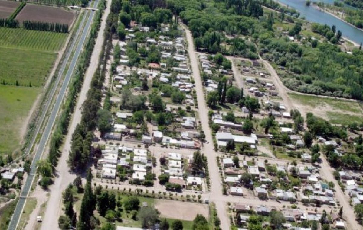 Vista Alegre, el pueblo que aún ve pasar el oro que trae Vaca Muerta