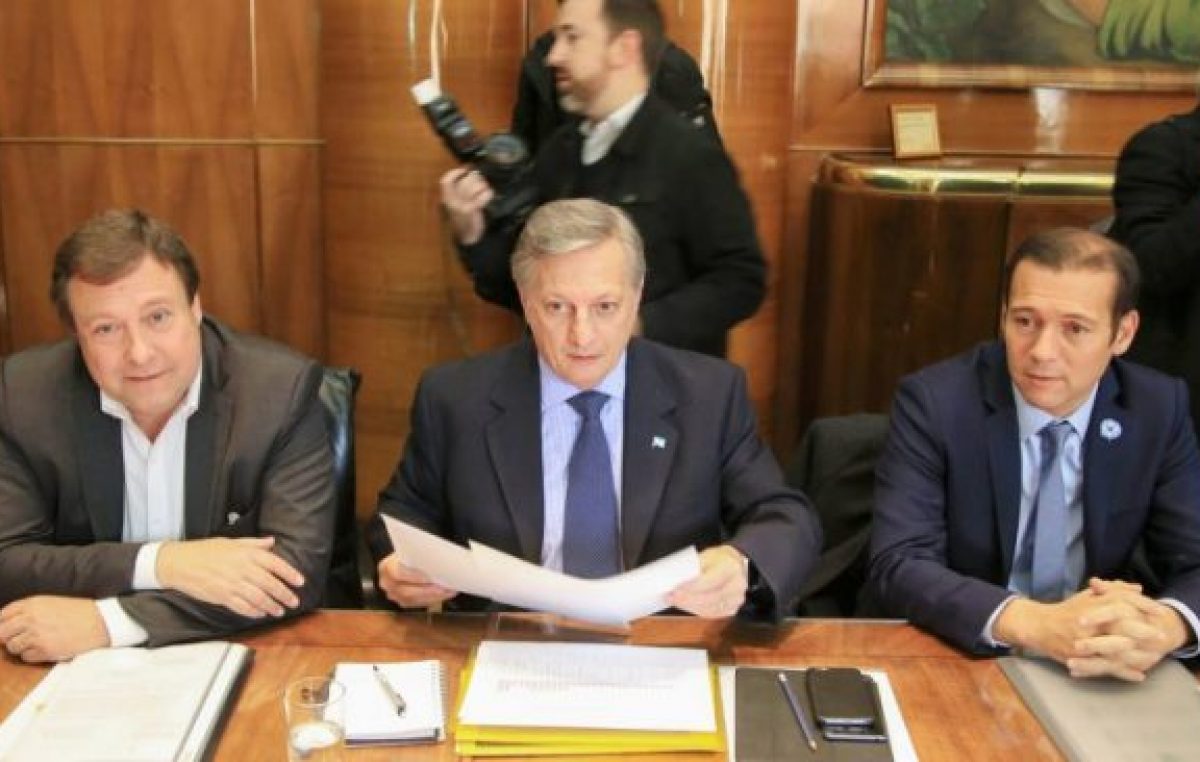 Ponen un tope de 400% para la tarifa de gas residencial