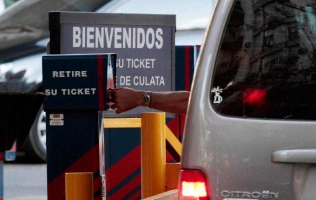 Rosario busca prohibir nuevas cocheras en el microcentro para desalentar el ingreso de autos a la city