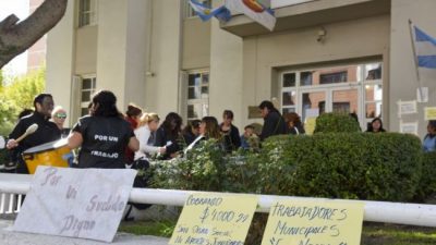 Los becarios y el municipio de Comodoro siguen con la discusión por el pase a planta