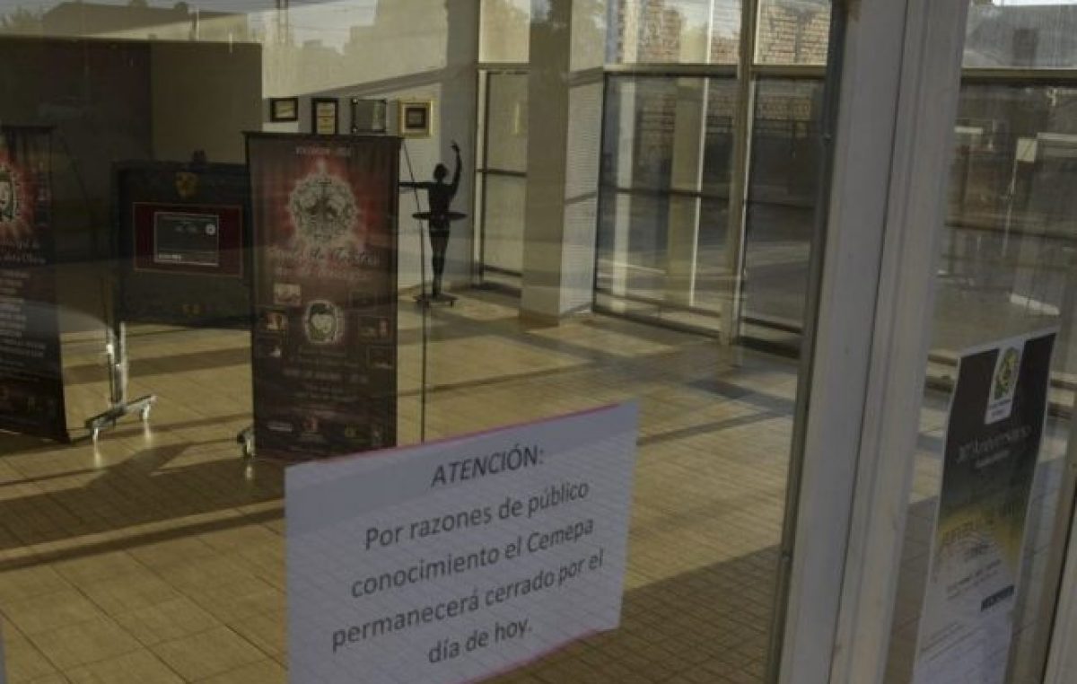 Caleta: Municipales huelguistas «invitaron» a cerrar sectores y Prades los tildó de «patoteros»