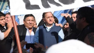 Comodoro: Cumbre de intendentes y petroleros por la bajada de equipos de YPF