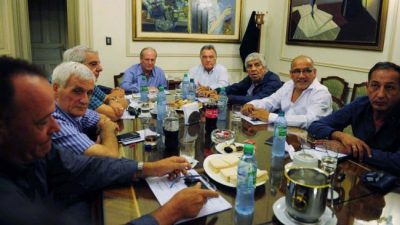 Ollas populares en vez de paro