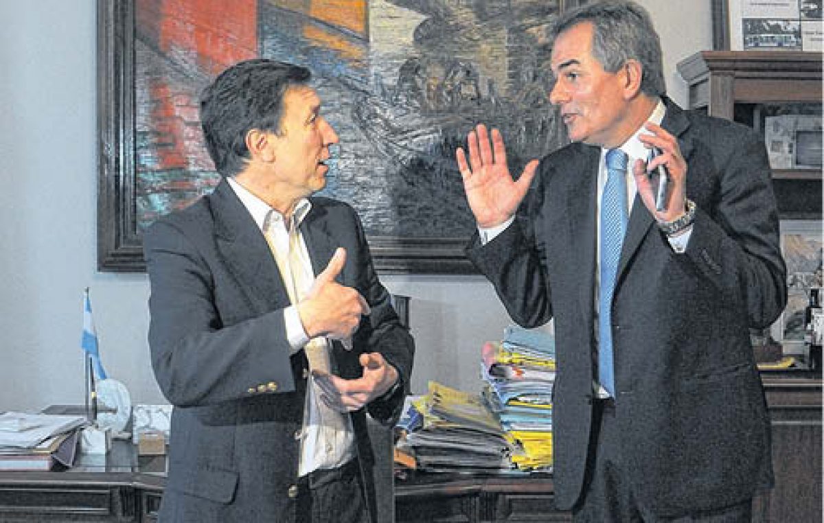 El Intendente de Bahía bajó de categoría a empleados ascendidos en 2015