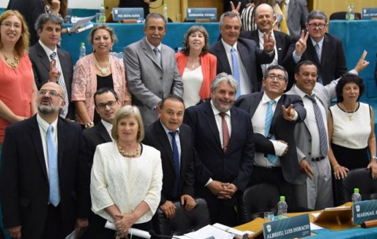 Legisladores del FPV piden el 40% de coparticipación para municipios de Río Negro