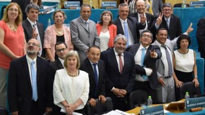 Legisladores del FPV piden el 40% de coparticipación para municipios de Río Negro