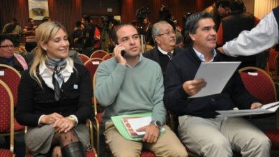 Los intendentes de Chaco aceptaron el acuerdo por la coparticipación 