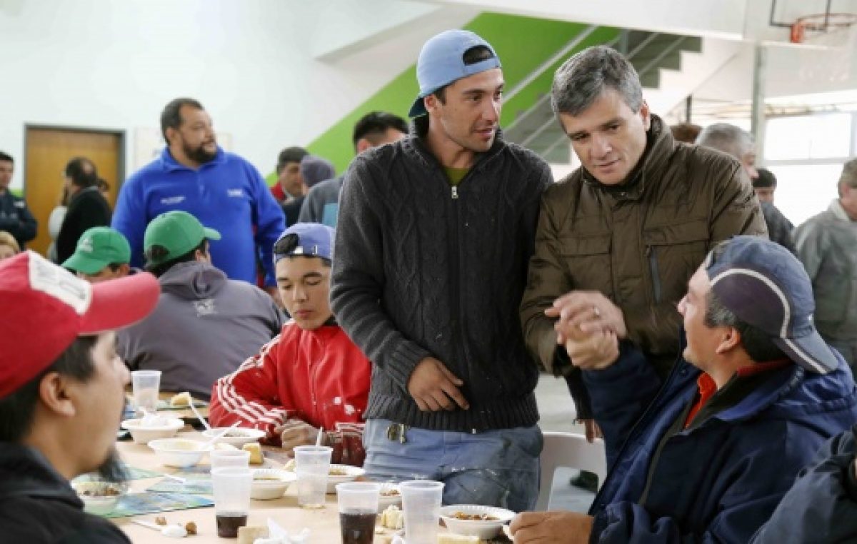 El intendente de Hurlingham anunció un 30% de aumento para los municipales