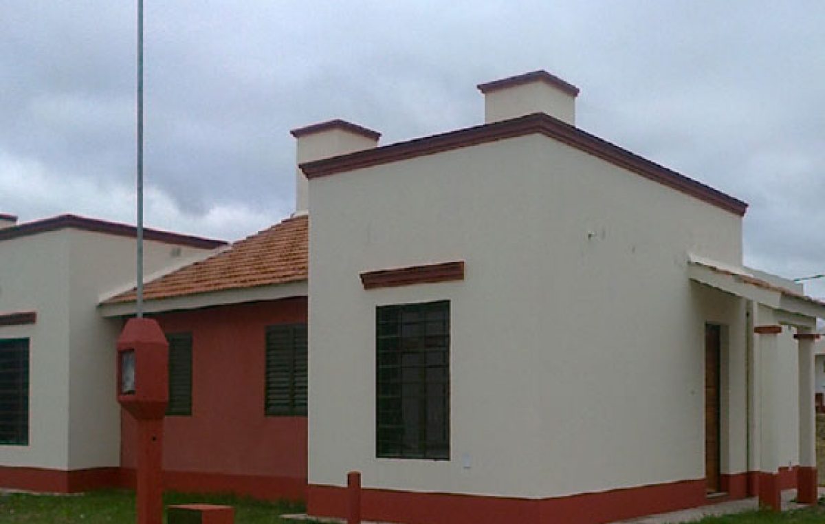 Noventa familias de Rosario de Lerma recibirán hoy sus viviendas