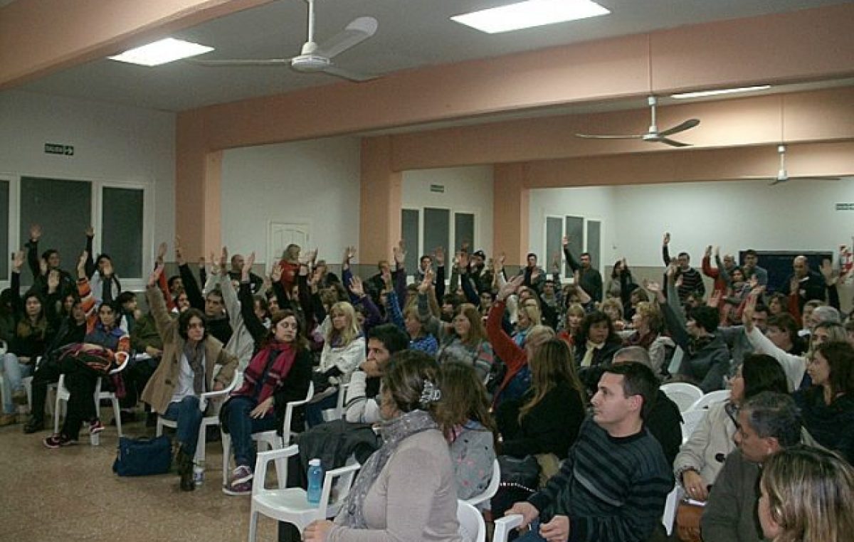 Paran hoy y se movilizan los docentes municipales de Mar del Plata