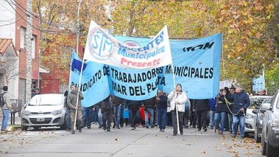 Tras el paro y movilización de docentes municipales de Mar del Plata se abre un canal de diálogo con “otras autoridades”