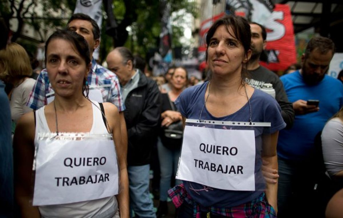 Ahí va el Capitán Veto por más despidos