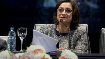 Gobernadores hablan de ahogos financieros