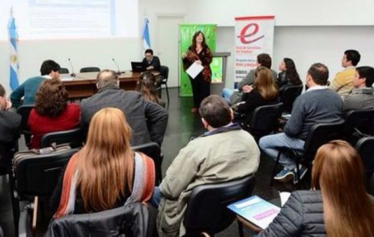 Financiarán 62 proyectos edilicios en 32 comunas correntinas