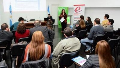 Financiarán 62 proyectos edilicios en 32 comunas correntinas