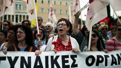 Grecia aprobó una polémica reforma