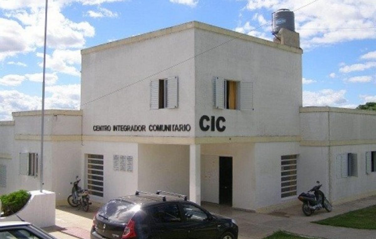 Los médicos municipales de Victoria cumplen su segundo día de paro