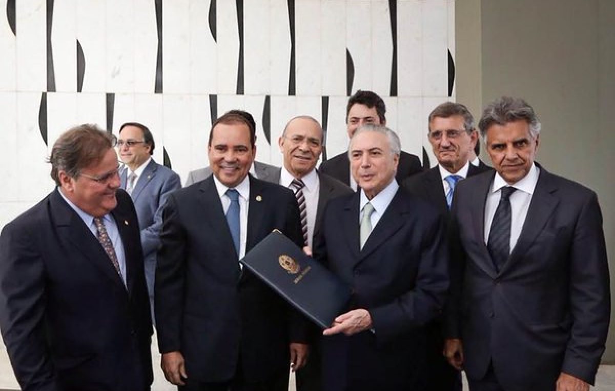 Barsil: Hombres, blancos y ricos