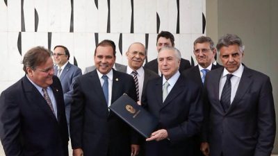 Barsil: Hombres, blancos y ricos