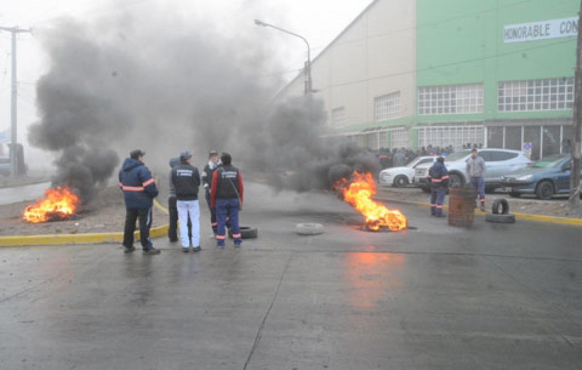 Municipalidad  de Río Gallegos ofreció aumento de $ 1.000 remunerativos al SOEM