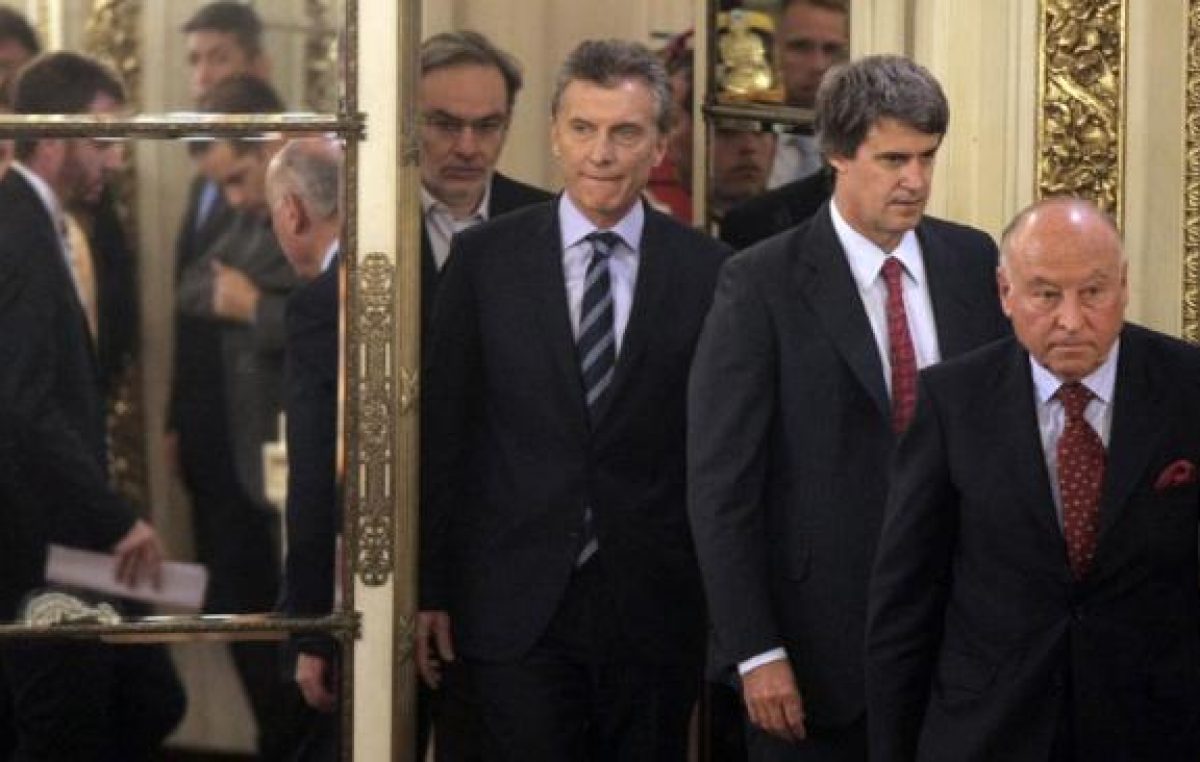 Macri giró casi $ 20 millones a intendentes que le son leales