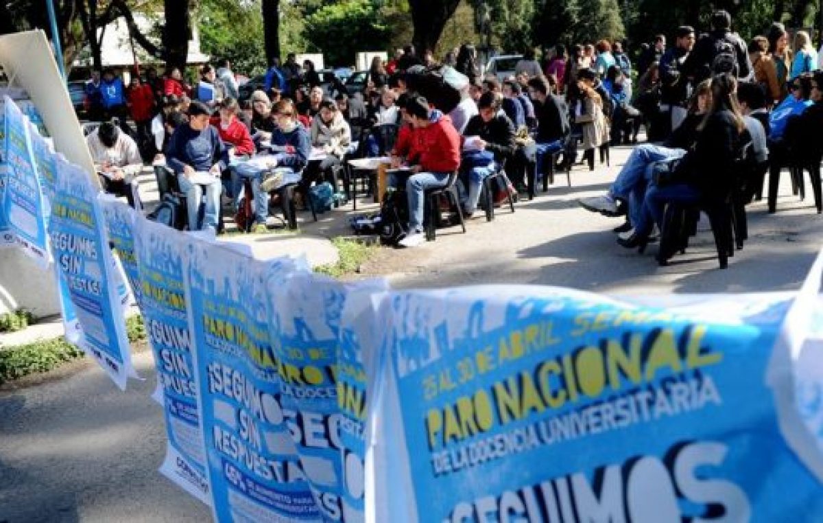 Las universidades reclaman un refuerzo de $ 15 mil millones