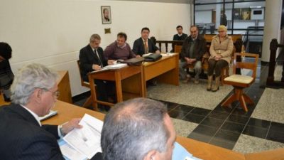 Córdoba: Absuelven a exintendente y ordenan investigar al actual, que fue su denunciante