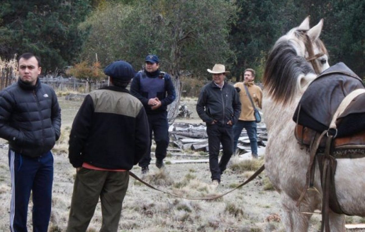 El Bolsón: Apuntan contra empresario y dirigente macrista por frustrar marcha al lago Escondido