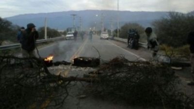 No cesa la tensión en Valle Viejo por el reclamo de los gremios