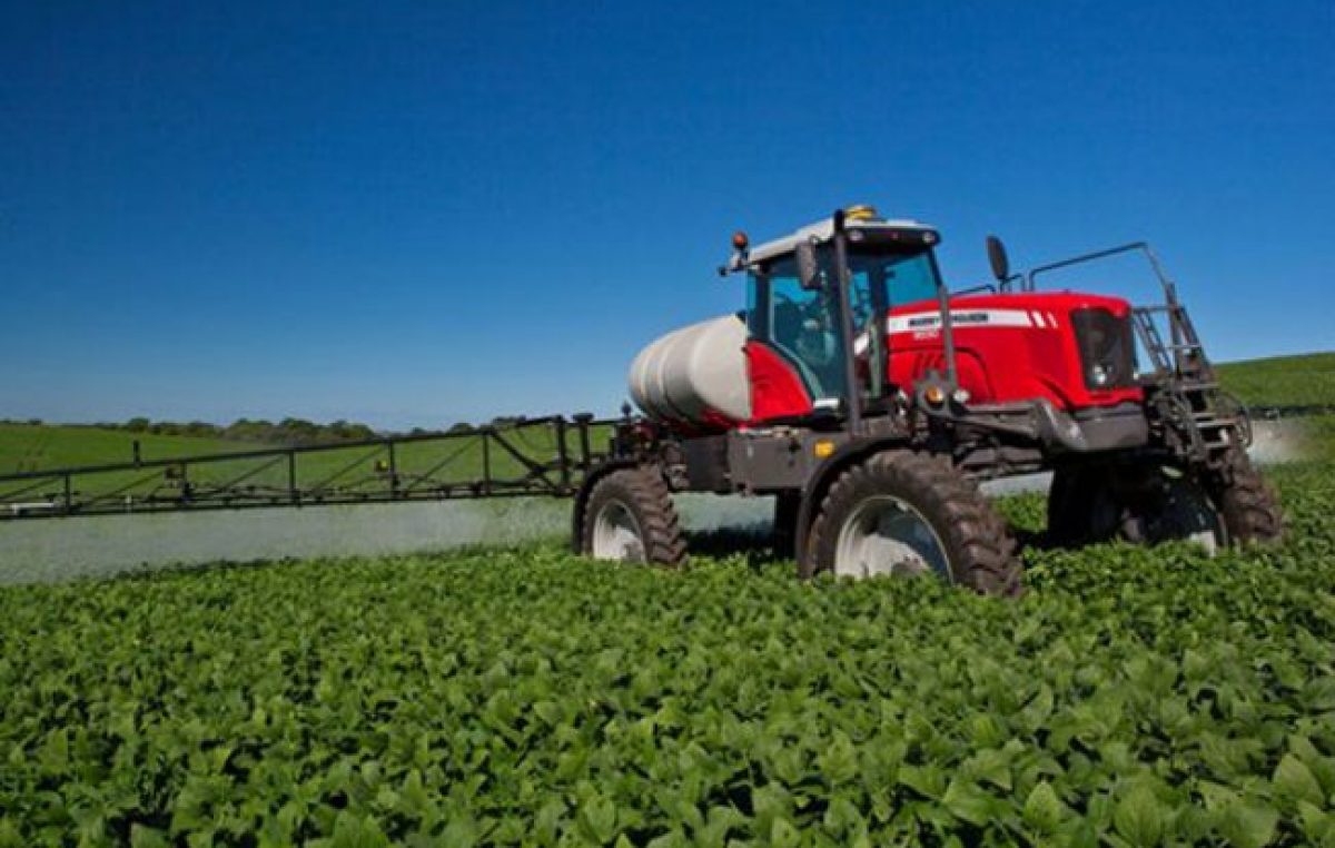 Unas 100 localidades santafesinas limitan el uso de agroquímicos
