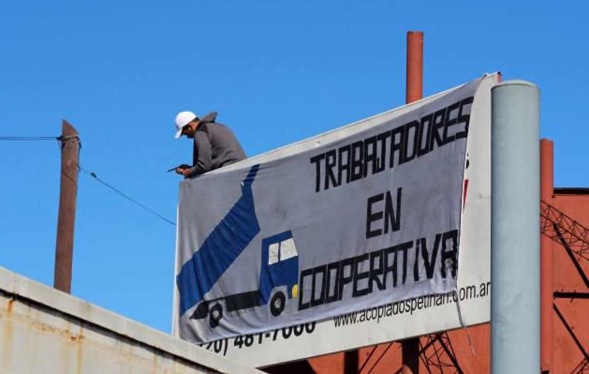 Otro veto de la escuela Macri