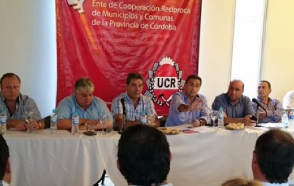 Paicor Córdoba: fuerte cruce entre el radicalismo y el peronismo