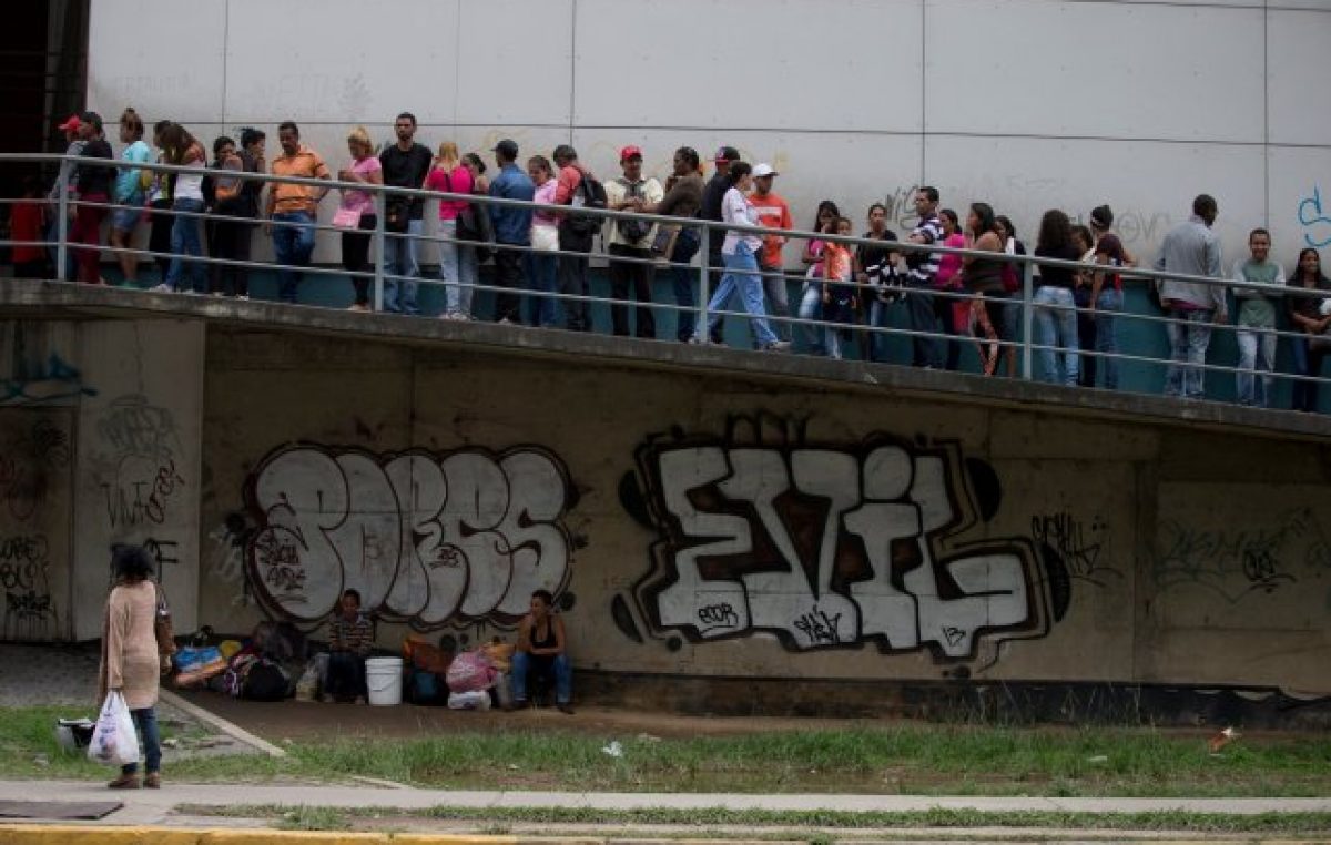 La OEA analiza dos propuestas sobre la grave situación venezolana