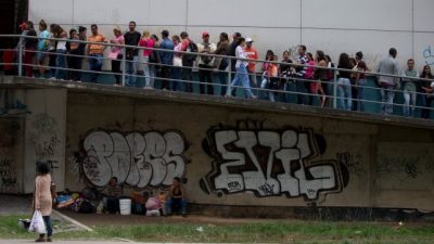 La OEA analiza dos propuestas sobre la grave situación venezolana