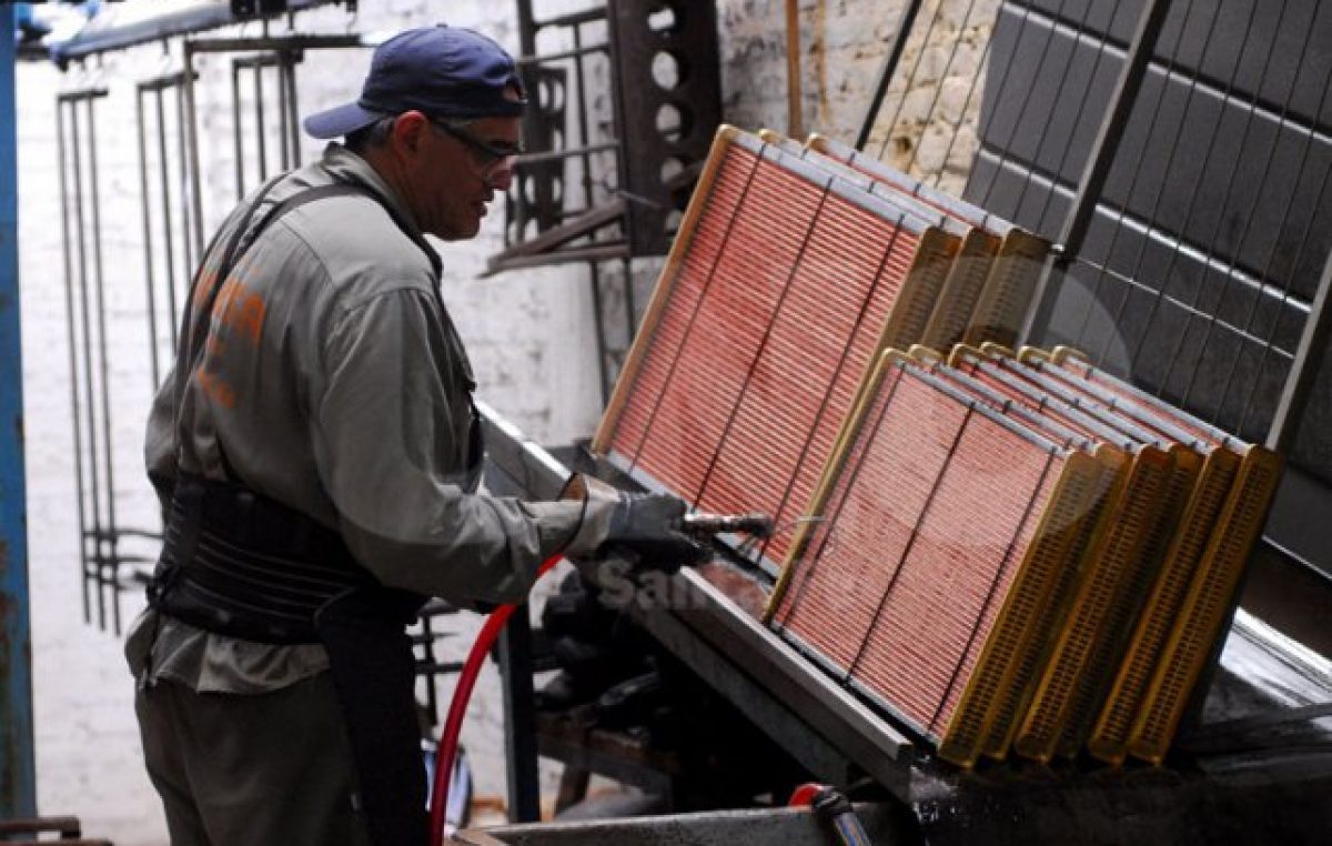 La producción de las PyMES industriales bajó 5,2% en mayo
