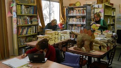 El municipio de Bahía Blanca adelantó subsidios a las 19 bibliotecas populares