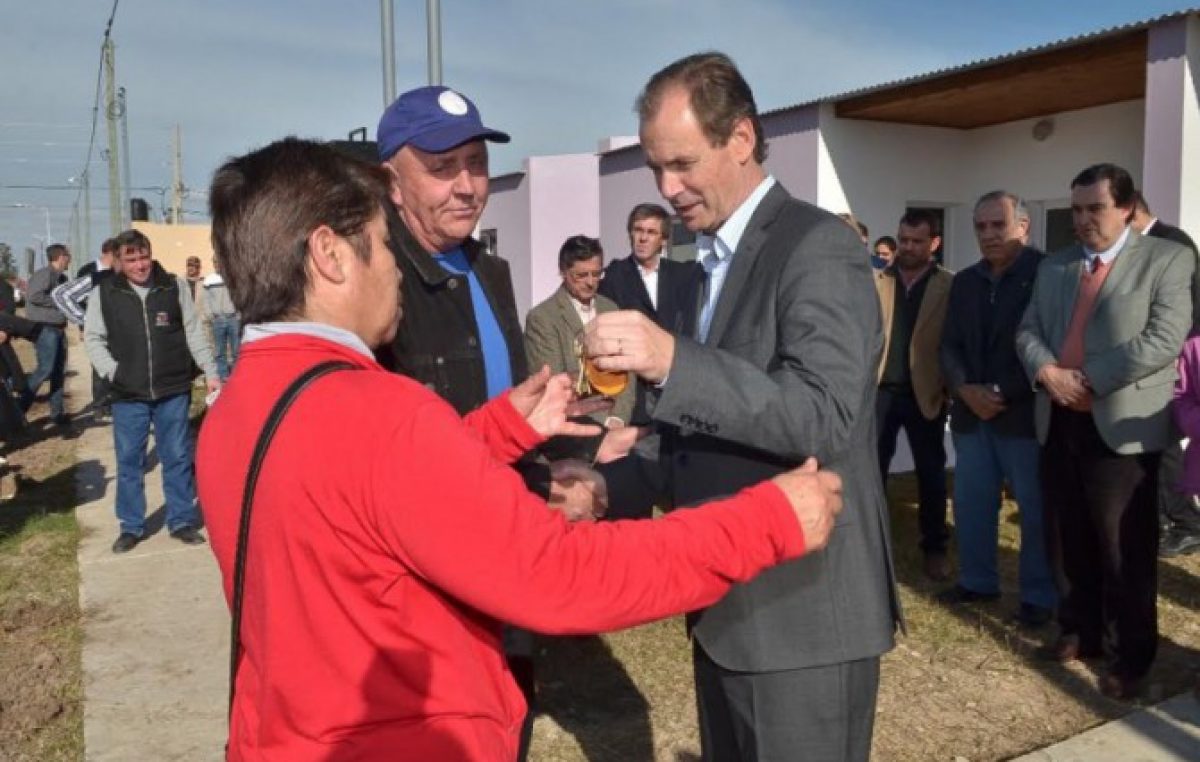 El Gobernador de Entre Ríos valoró la media sanción de la ley que permitirá a los municipios tomar créditos