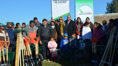 Villa Ángela: 20 familias recibieron herramientas que ayudarán a potenciar sus huertas comunitarias