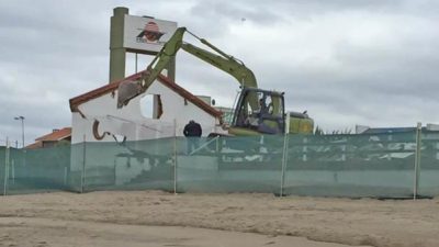 Cuestionan el “apuro” de Yeza para demoler los balnearios de Pinamar