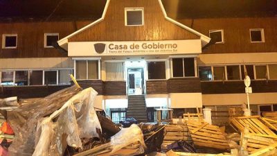 El conflicto estatal en Tierra del Fuego por la reforma jubilatoria cumple 100 días consecutivos