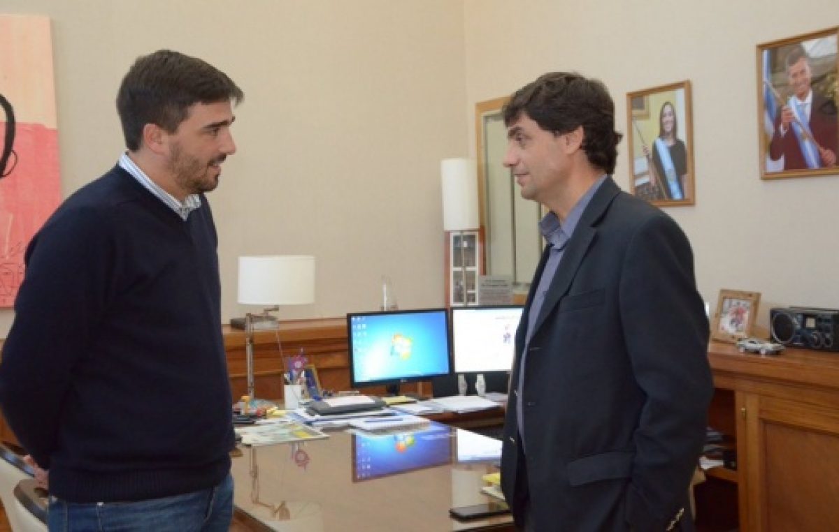Críticas al Intendente de Olavarría por pedir adelanto de coparticipación para sueldos: “Está administrando muy mal”