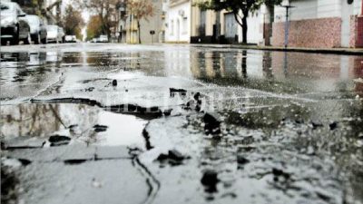 Santa Fe: Los baches de la ciudad, en una “encrucijada” de $ 82 millones