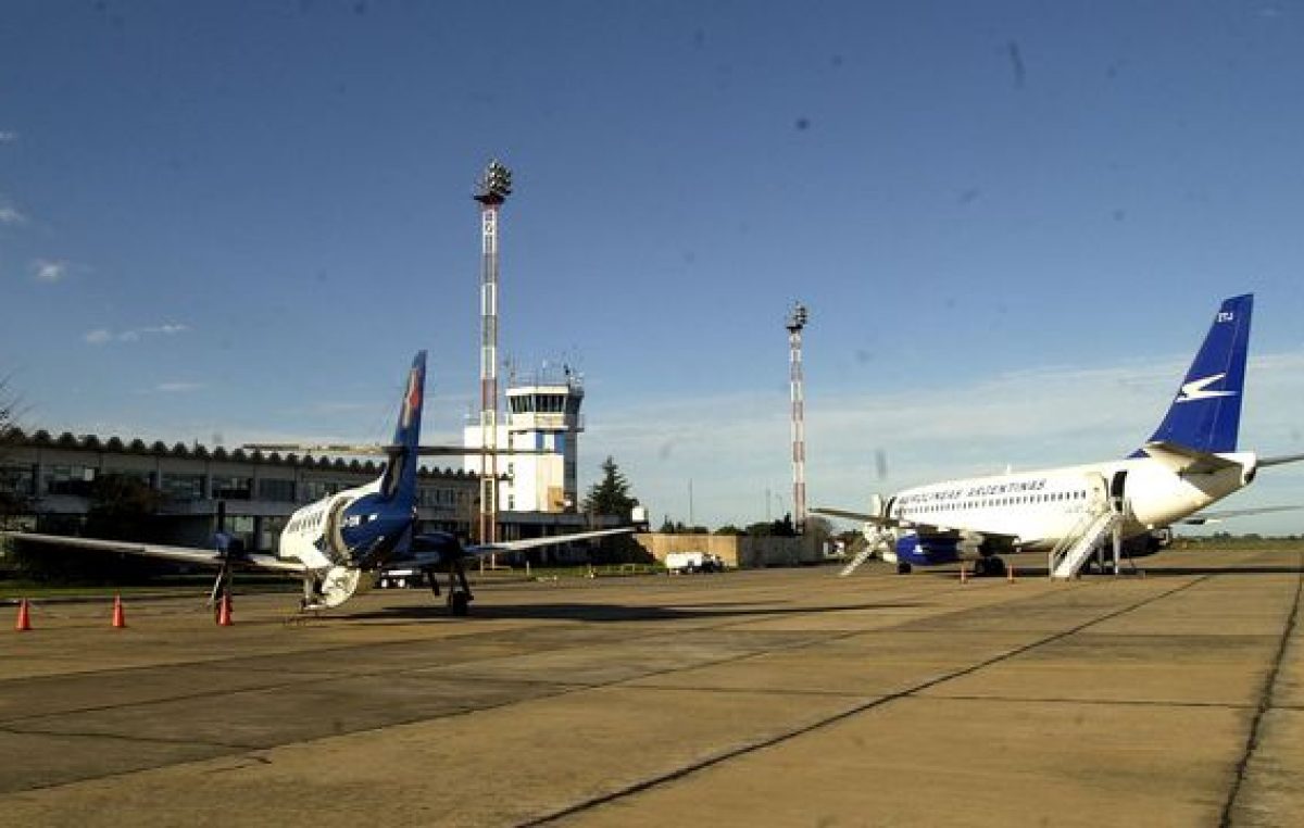 Paraná y Santa Fe proyectan un aeropuerto internacional común