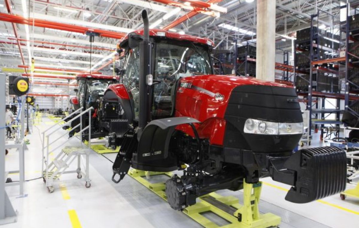 La industria profundiza su caída
