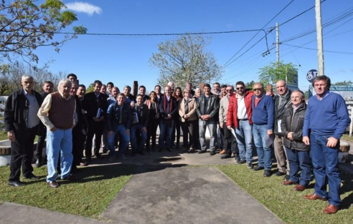 El Gobernador de Entre Ríos reunió a los intendentes del PJ para pedirles que controlen el gasto