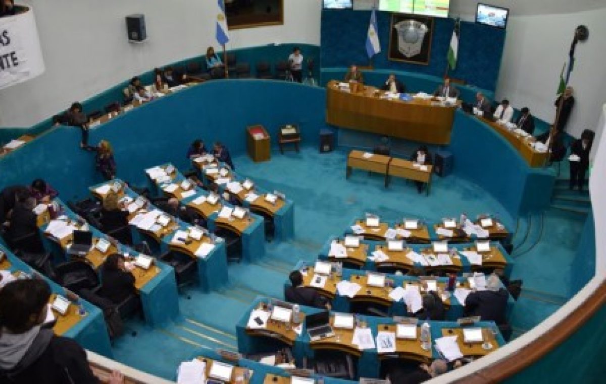 Acuerdo avalado: habrá 110 millones extras para los municipios de Río Negro este año
