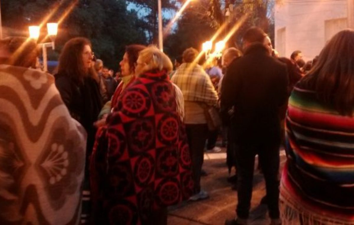 Convocan a un «frazadazo» en todas las plazas del país contra el aumento de las tarifas