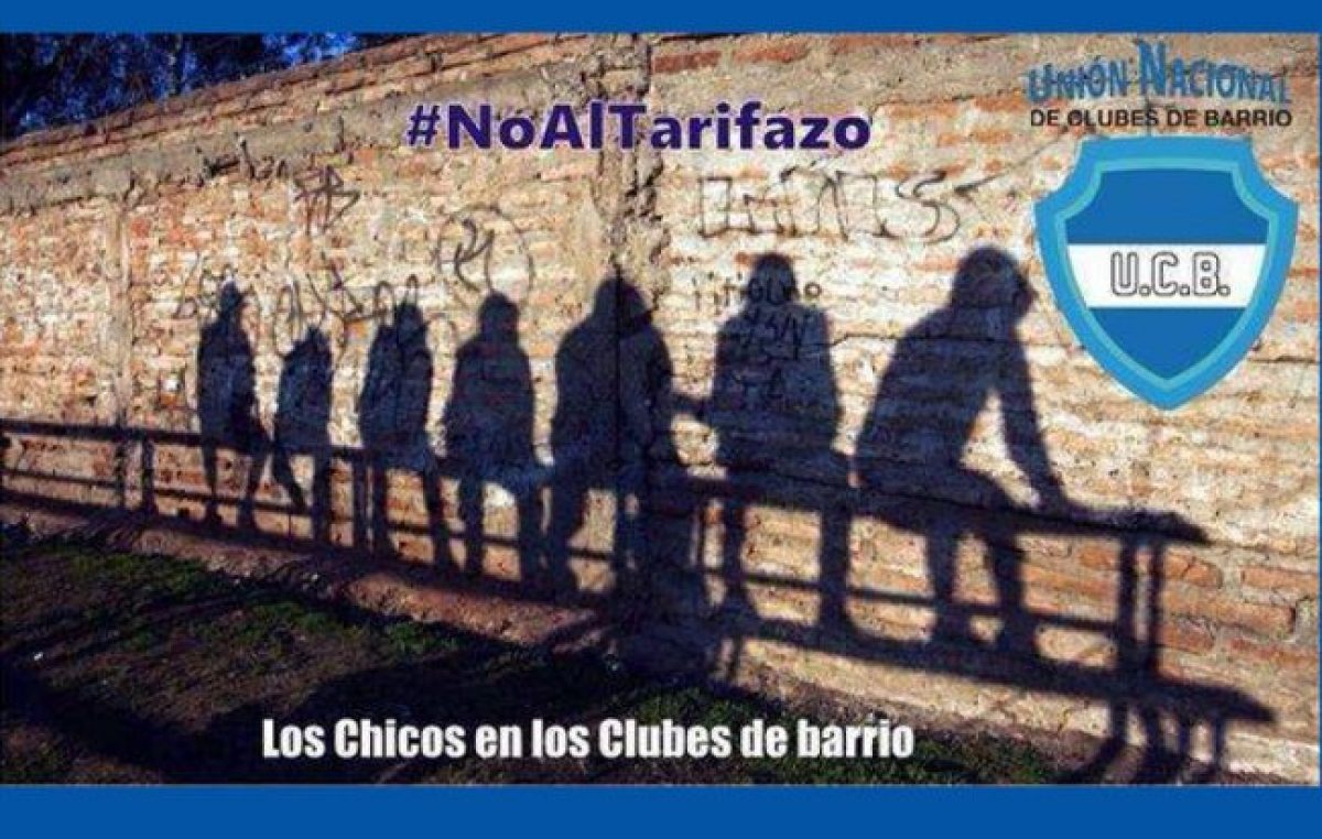Clubes chicos debajo del arco