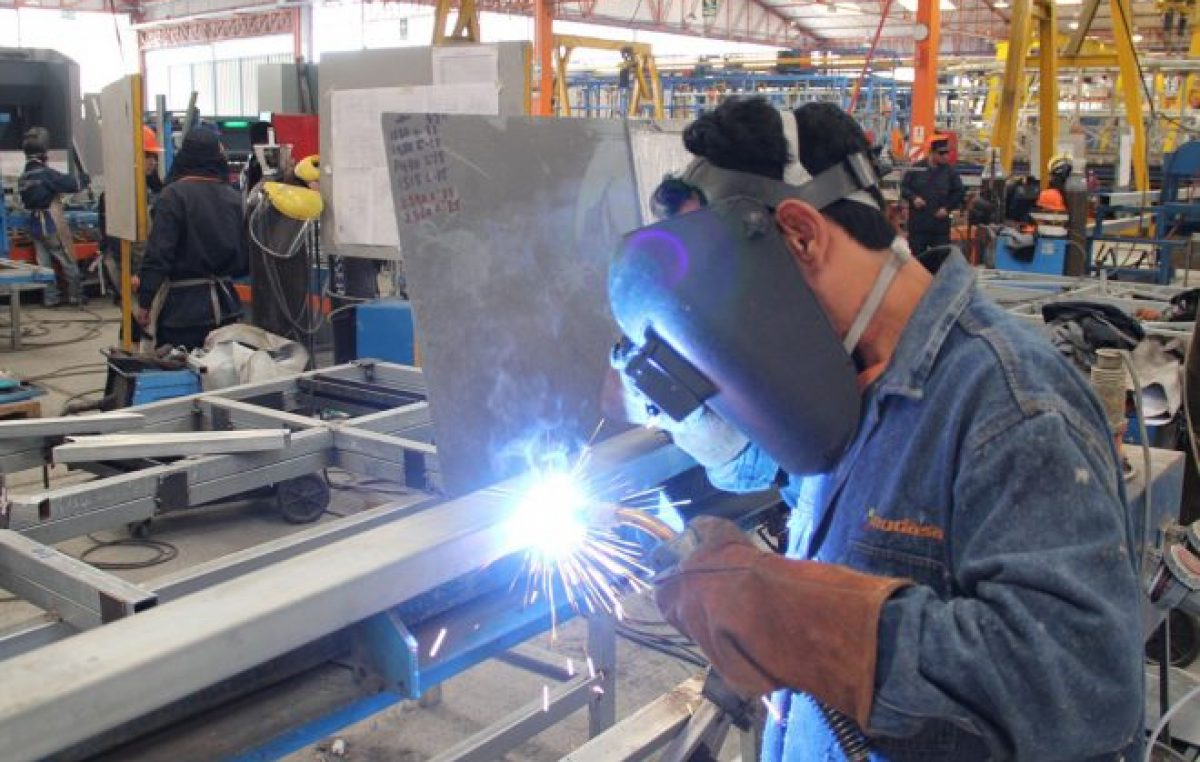 FMI: Argentina quedará 1,5% abajo este año