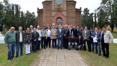 Intendentes entrerrianos pidieron la sanción de la ley que permite tomar créditos internacionales